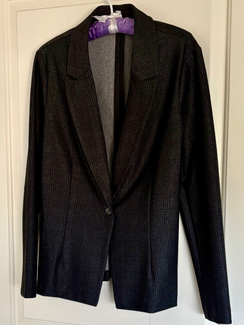 Lightweight Women's Relaxed Fit  Blazer